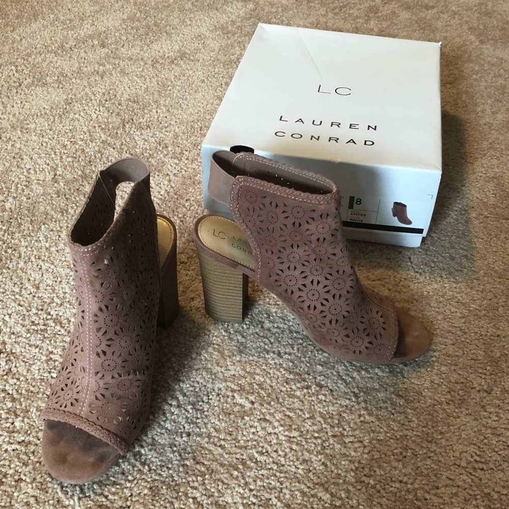 LC Lauren Conrad Shoes